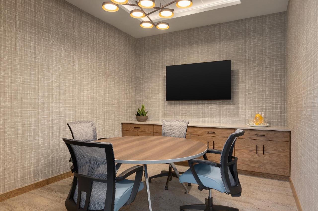 Staybridge Suites Rochester - Mayo Clinic Area By Ihg Εξωτερικό φωτογραφία